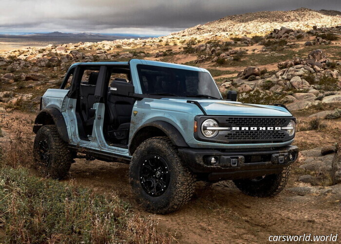 Ford Advierte A Dos Propietarios De Bronco Que Dejen De Conducir En Este Momento / Carscoops